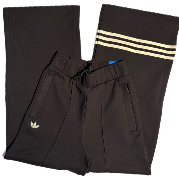 Adidas 3-Stripes Hoodie and Wide Leg Track Pants NEW - Picture 13 of 16